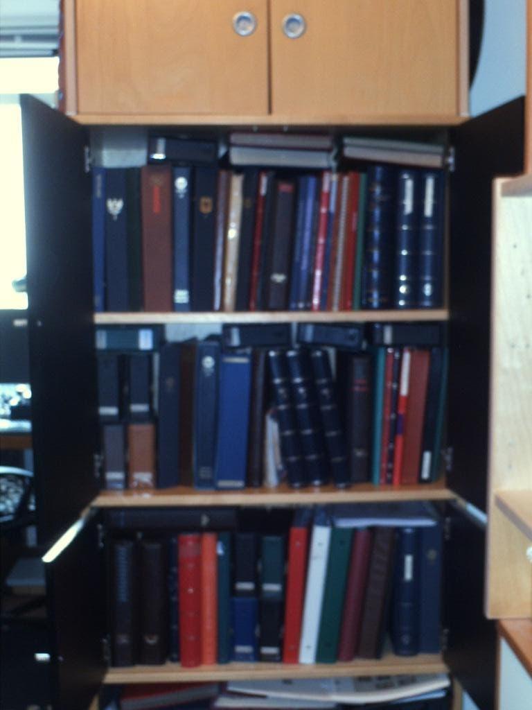 (C)zeer grote postzegelverzameling in 82 boeken !!, Ophalen of Verzenden, Nederland en Buitenland