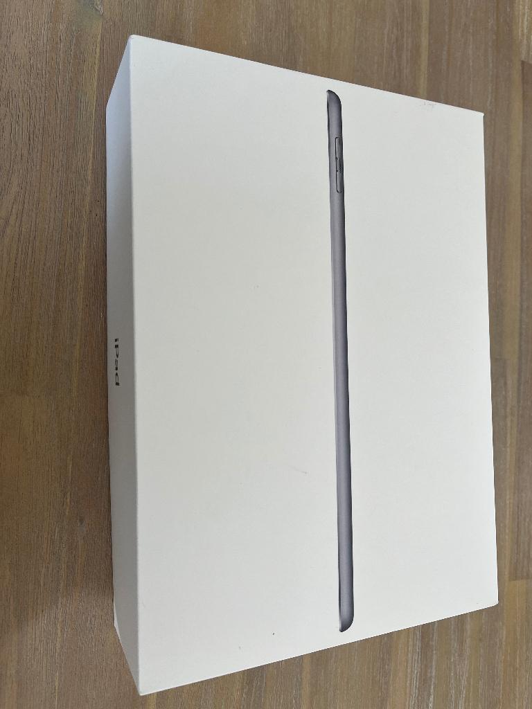 iPad (6th Generation) Wi-Fi 128gb, Computers en Software, Apple iPads, 10 inch, Gebruikt, Apple iPad, Ophalen of Verzenden