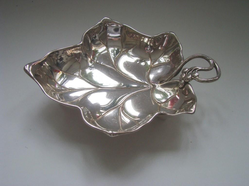 verzilverd schaaltje ~ model druivenblad, Ophalen of Verzenden, Zilver