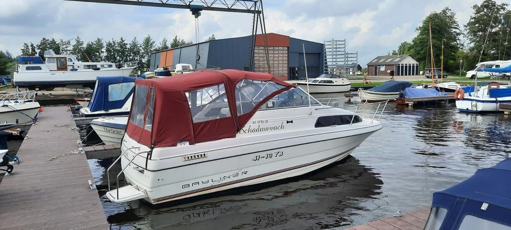 Bayliner 2252 Classic bj. 1997 incl. trailer, Gebruikt, Ophalen of Verzenden, 50 pk of meer, Binnenboordmotor