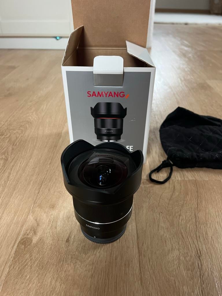 Samyang AF 14mm F2.8 FE Lens voor Sony E-mount, Ophalen of Verzenden, Zo goed als nieuw, Groothoeklens