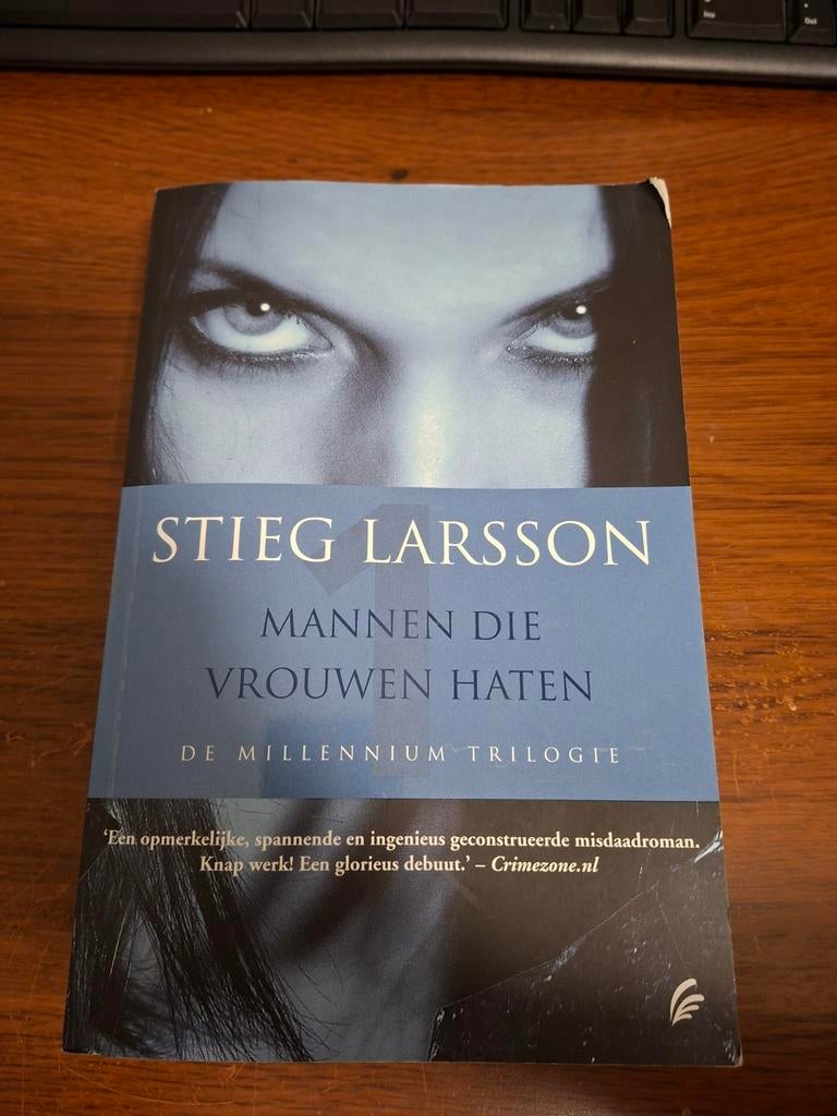 Stieg Larsson - Mannen die vrouwen haten, Gelezen, Scandinavië, Ophalen of Verzenden, Stieg Larsson