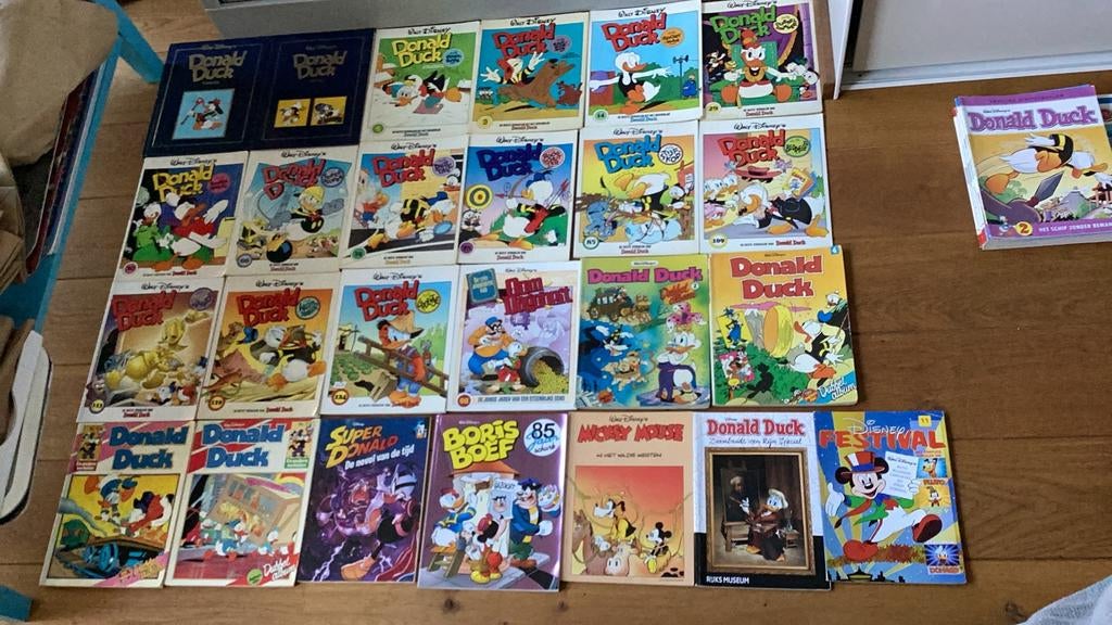 Donald Duck mickey mouse bois boef de beste verhalen €1,-ps, Meerdere stripboeken, Ophalen of Verzenden, Gelezen