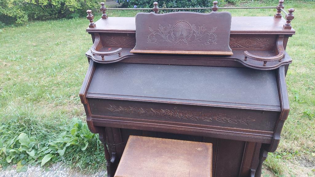 Estey harmomium, Ophalen, Gebruikt, 1 klavier, Harmonium