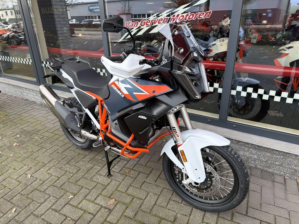 KTM 1390 SUPER ADVENTURE R 2026 - foto 2