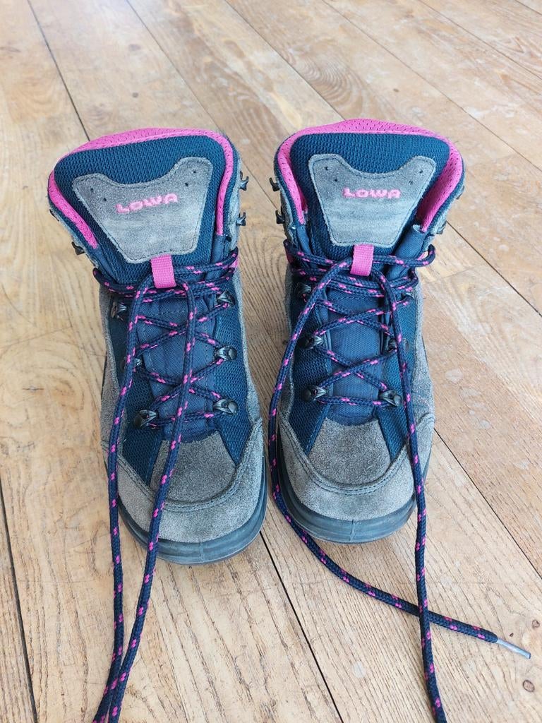 Wandelschoenen Lowa maat 35, Ophalen of Verzenden, Gebruikt, Schoenen