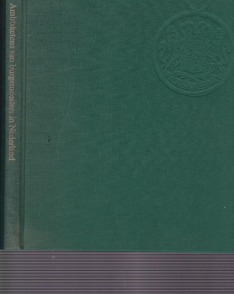 Drs Ter Molen-den Outer; Ambtsketens van burgemeesters Ned, Ophalen of Verzenden, Zo goed als nieuw