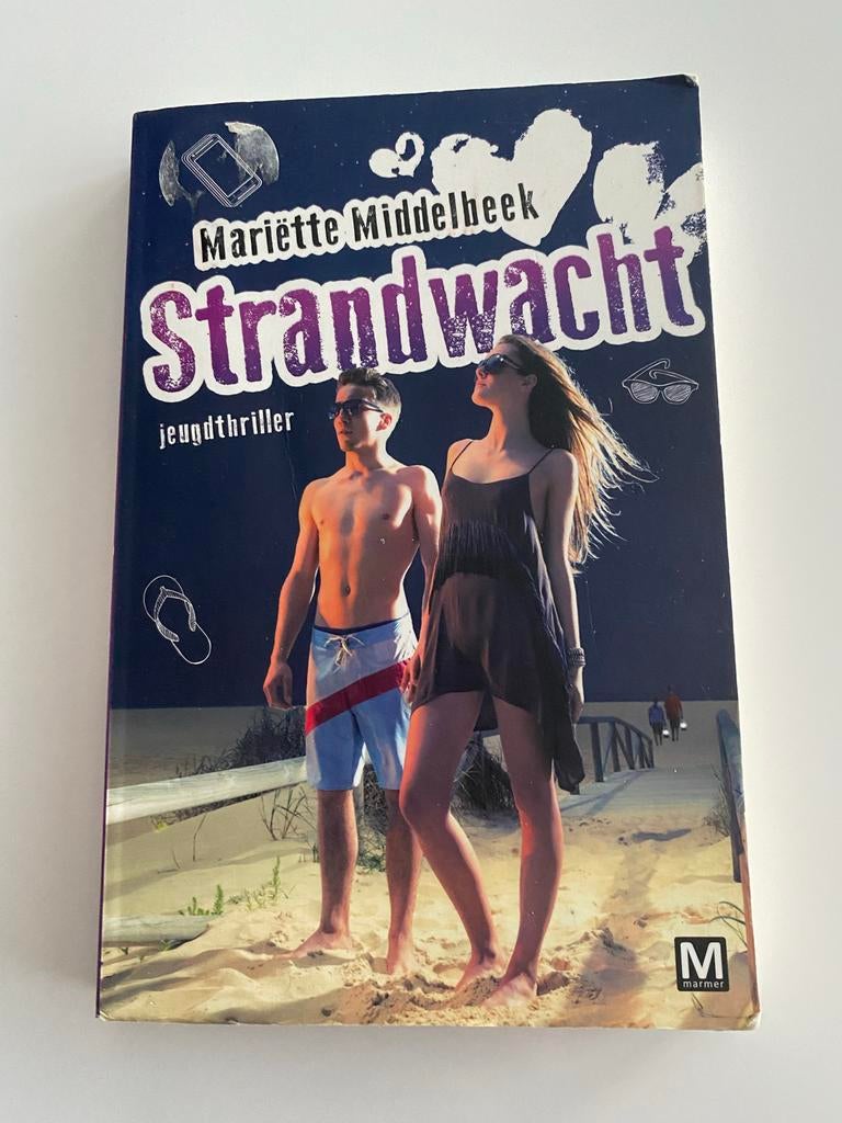 Strandwacht - Mariëtte Middelbeek (Jeugdthriller), Ophalen of Verzenden, Zo goed als nieuw, Nederland