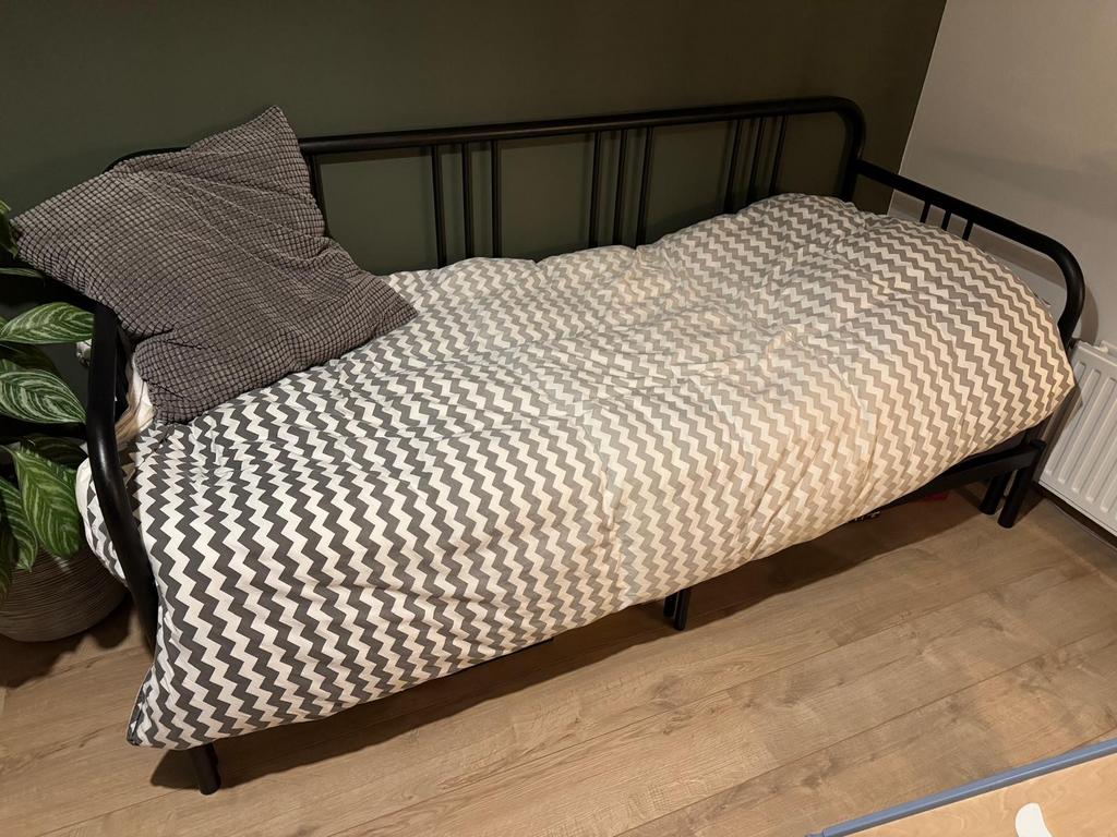 IKEA Fyresdal slaapbank inclusief matrassen, Ophalen, Zwart, Tweepersoons, Zo goed als nieuw