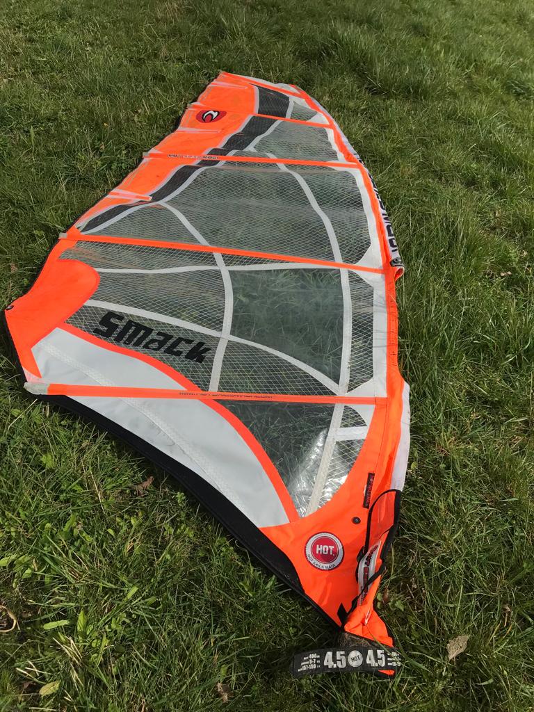 Hotsails Smack powerwave 4.5, Watersport en Boten, Windsurfen, Gebruikt, Zeil, Minder dan 5 m², Ophalen