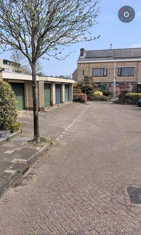 Garagebox te huur | elektrische deur en stroom