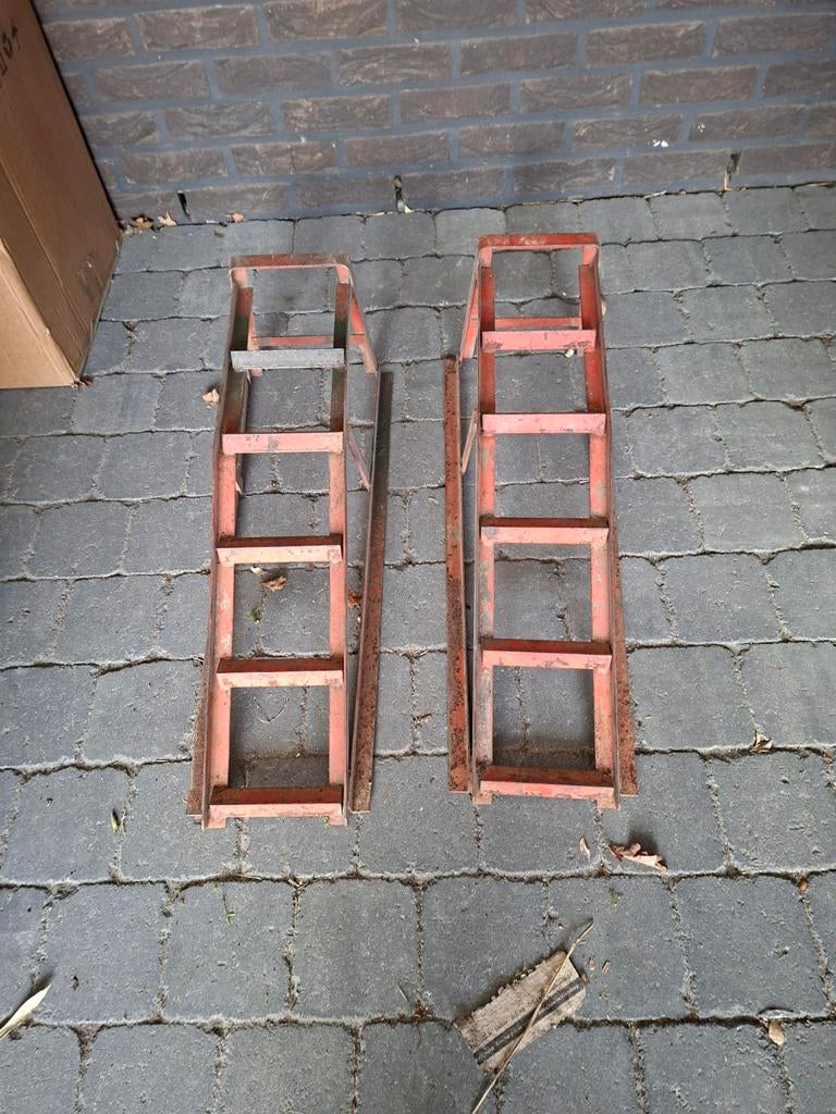 T.k.2 oprijbokjes, Auto diversen, Krikken, Ophalen of Verzenden, Gebruikt, Hydraulisch, Garagekrik