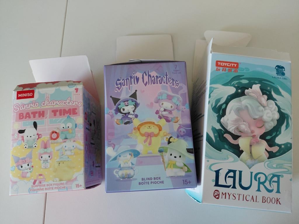 Verschillende miniso blindboxen - Sanrio & Laura, Ophalen of Verzenden, Zo goed als nieuw
