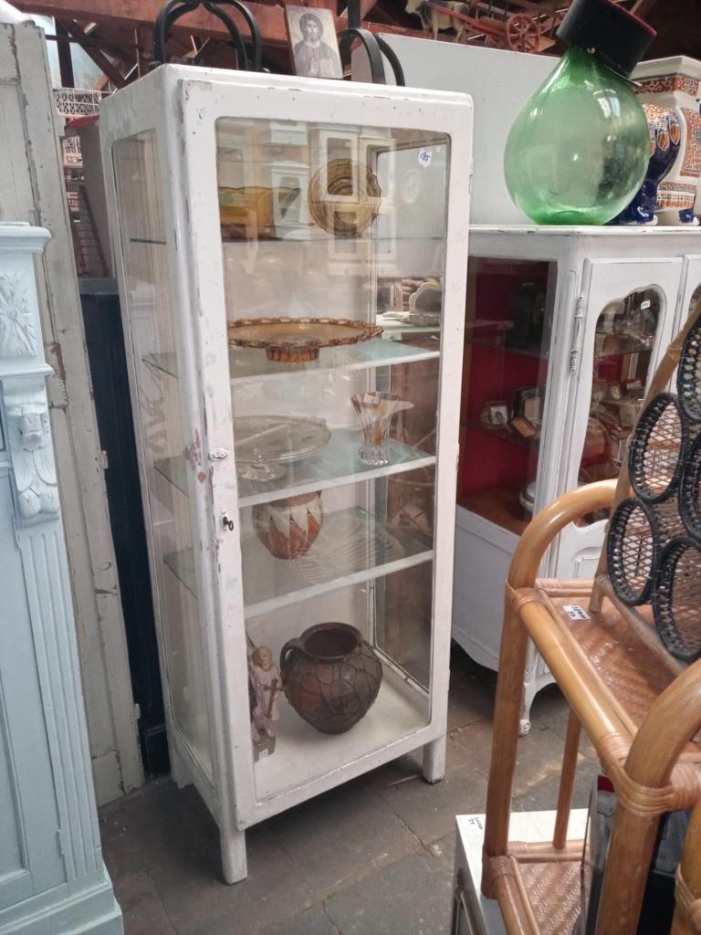 Oude houten ziekenhuiskast, Antiek en Kunst, Ophalen