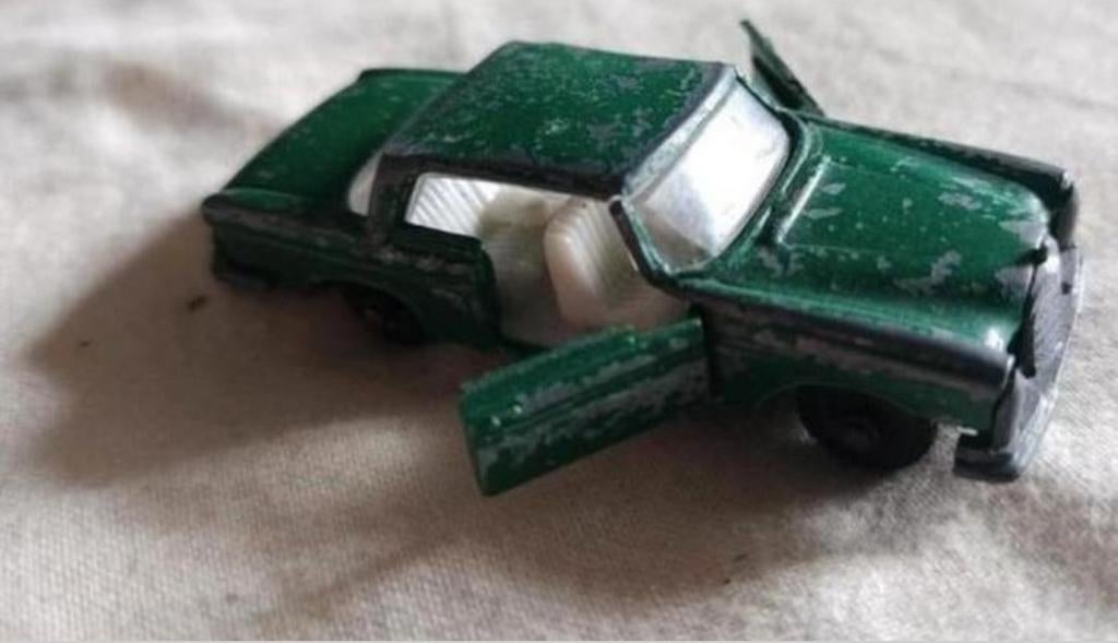 Zeer zeldzame Mercedes 280se coupe,best box MADE IN HOLLAND, Hobby en Vrije tijd, Modelauto's | 1:50, Gebruikt, Auto, Ophalen of Verzenden