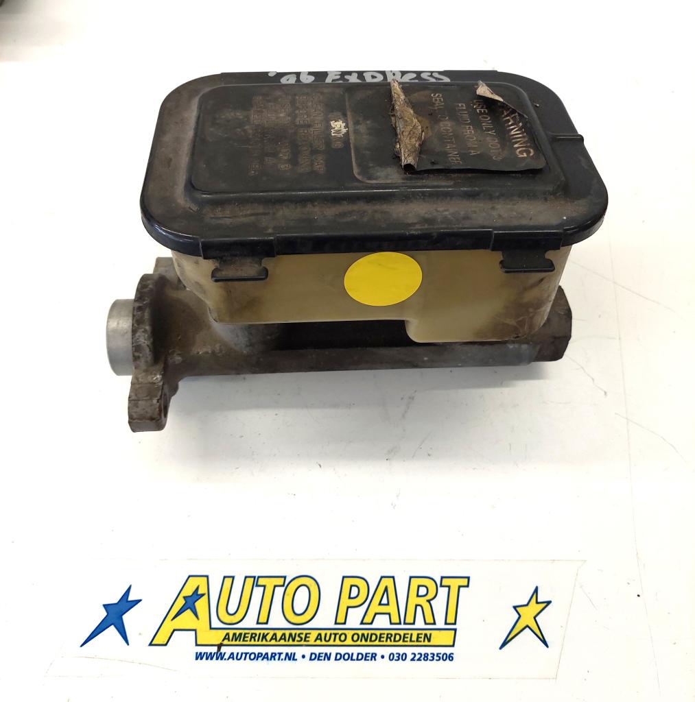 Chevrolet Express hoofdremcilinder 1996-2002, Gebruikt, Info@gm.com, Chevrolet, Ophalen of Verzenden