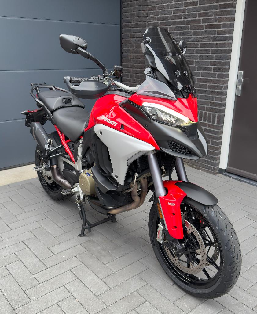 Ducati Multistrada V4S | Radar | 2021| Kofferset, Motoren, Motoren | Ducati, Particulier, Toermotor, ABS, Cruise Control, Electronisch instelbare dempers