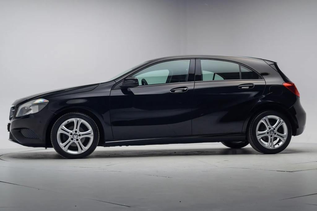 Mercedes-Benz A-Klasse 180 [ Airco Cruise Trekhaak ], Voorwielaandrijving, Gebruikt, 4 cilinders, 1595 cc