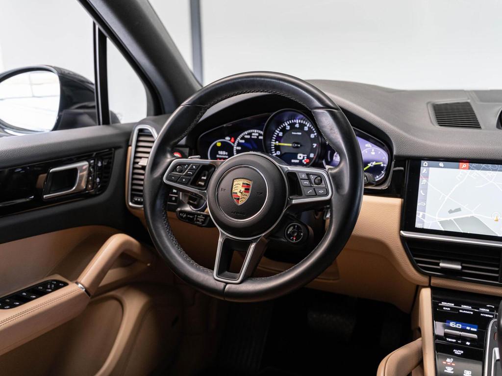 Porsche Cayenne 3.0 E-Hybrid Chrono Pano HuD 360° ACC Bose, Automaat, Cayenne, Adaptive Cruise Control, Gebruikt