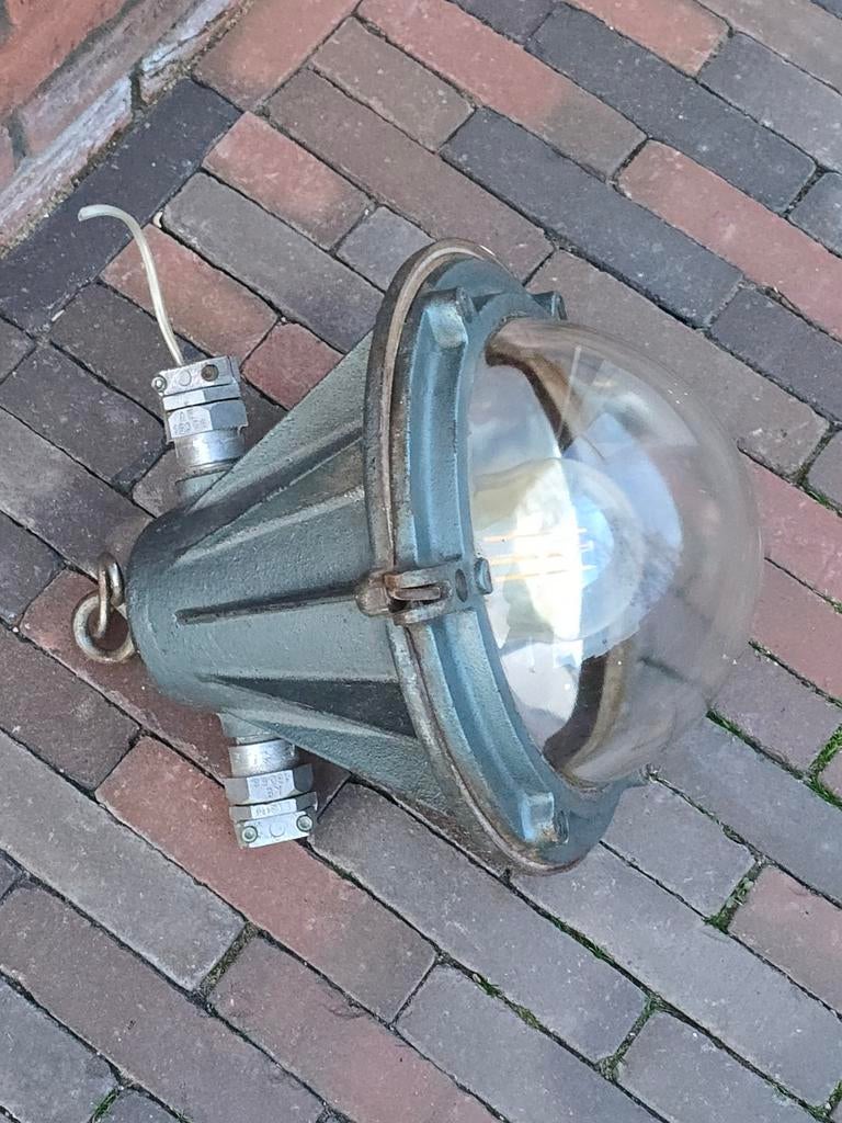Antieke blauwe industriële scheepslamp €149, Ophalen of Verzenden