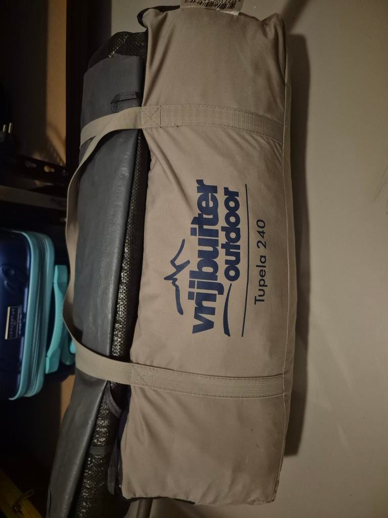 Vrijbuiter Outdoor Tupela 240 Tent, Ophalen