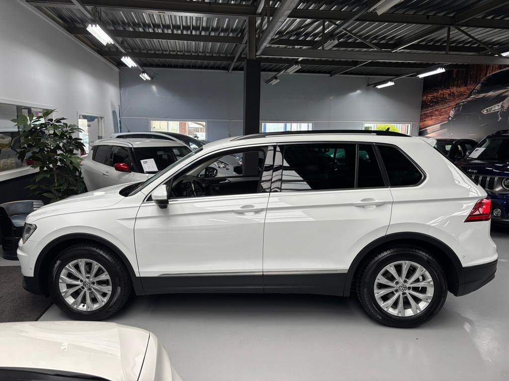Volkswagen TIGUAN 1.5 TSI ACT Comfortline Business / Camera, Stof, 4 cilinders, Bedrijf, SUV of Terreinwagen