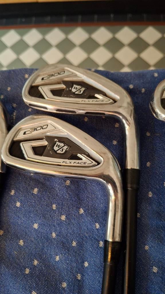 Wilson Staff C300 FLX Face ijzerset - Zo goed als nieuw, Sport en Fitness, Golf, Ophalen of Verzenden, Zo goed als nieuw, Set