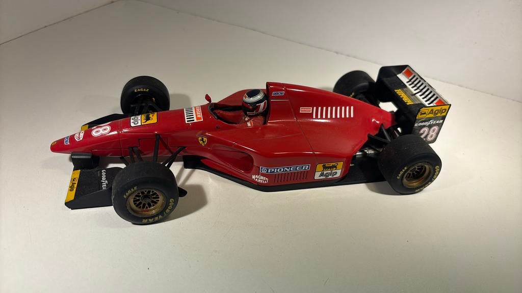 F1 Ferrari 412t1 berger 1994 minichamps 1.18