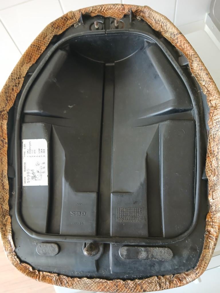 Yamaha Aerox zadel, Ophalen, Zo goed als nieuw, Zadel, Yamaha