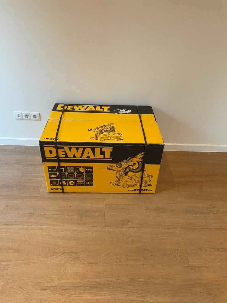 Dewalt dws780 afkortzaag nieuw, Ophalen, 70 mm of meer, Zo goed als nieuw, Afkortzaag