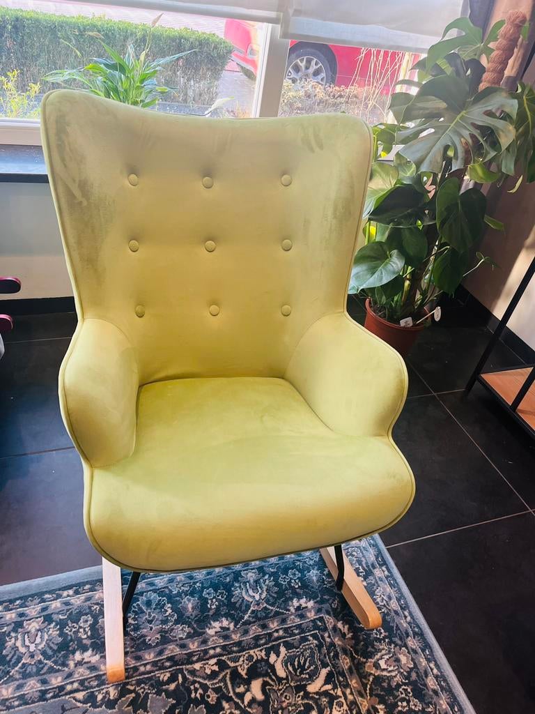 Limegroene Velvet Schommelstoel - Zo goed als nieuw, Huis en Inrichting, Ophalen, Zo goed als nieuw, Stof, 50 tot 75 cm