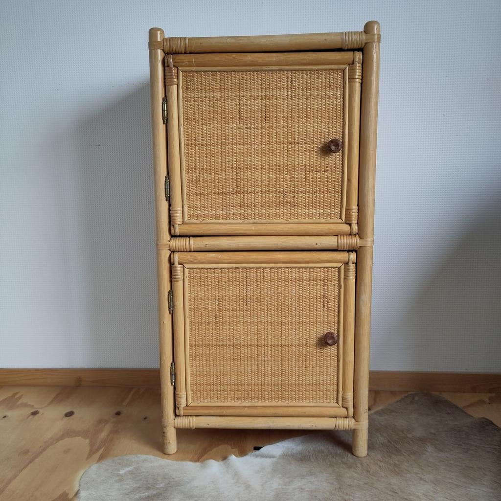 Prachtig jaren 70 riet/rotan bamboe kastje, Huis en Inrichting, Kasten | Ladekasten, Minder dan 50 cm, Gebruikt, Overige materialen