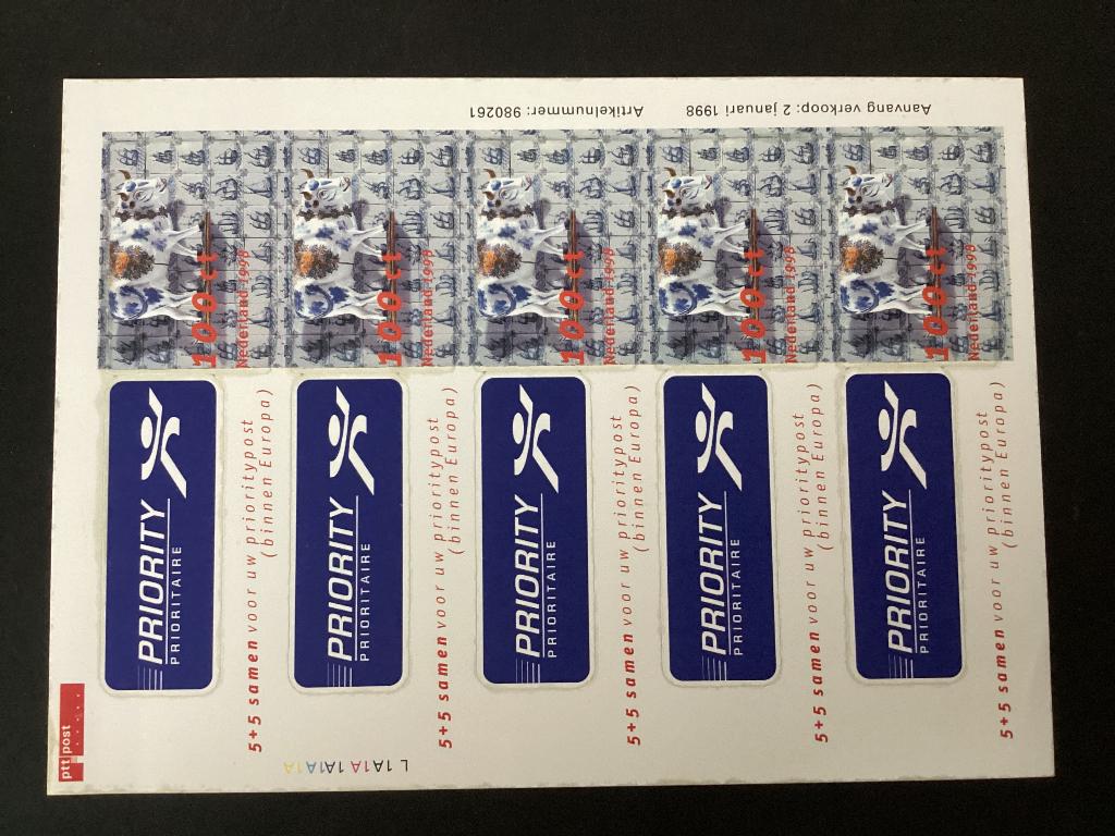 1998, koe en tegelwand, blok van 5 zegels 1747, Postzegels en Munten, Postzegels | Nederland, Verzenden, Na 1940, Postfris