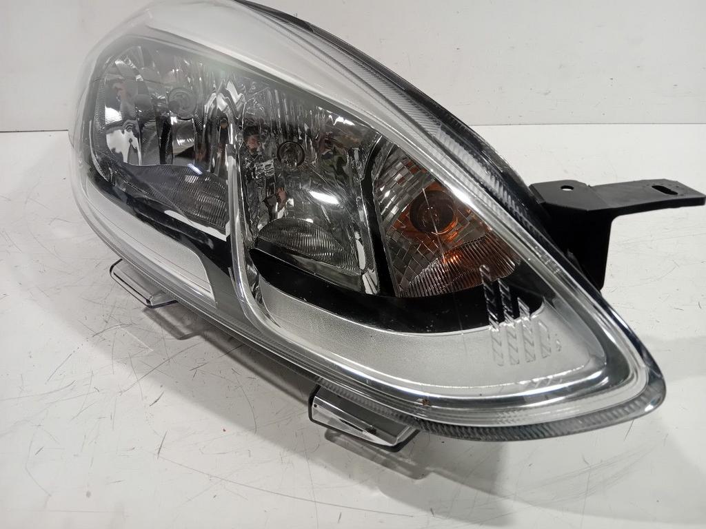 Koplamp rechts Ford Fiesta, Onderdelen@venauto.nl, Van der Ven Autorecycling B.V., Gebruikt, Ettenseweg 76, 4706 PB Roosendaal, The Netherlands