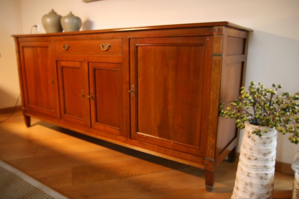 Ambacht: Massief houten dressoir met 4 deuren en 1 lade, Huis en Inrichting, Kasten | Dressoirs, Ophalen, 25 tot 50 cm, 200 cm of meer