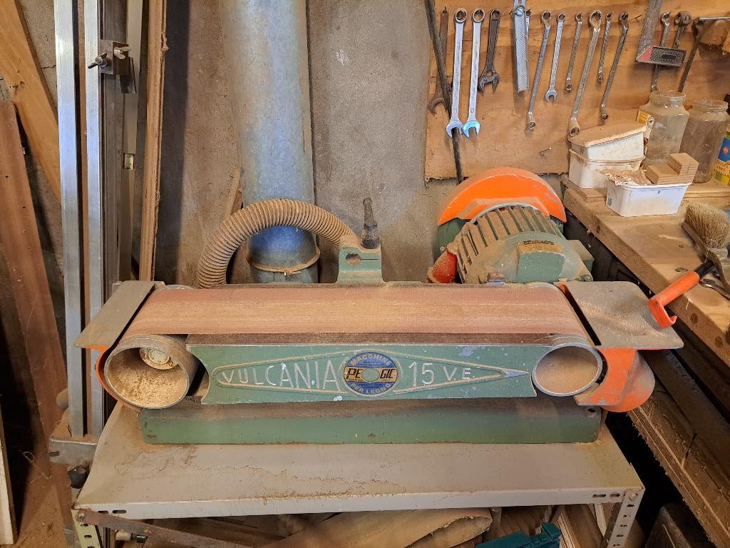 Bandschuurmachine Vulcania 15VE lang 65 cm breed 12-15 cm, Ophalen, Gebruikt, 1200 watt of meer, Bandschuurmachine