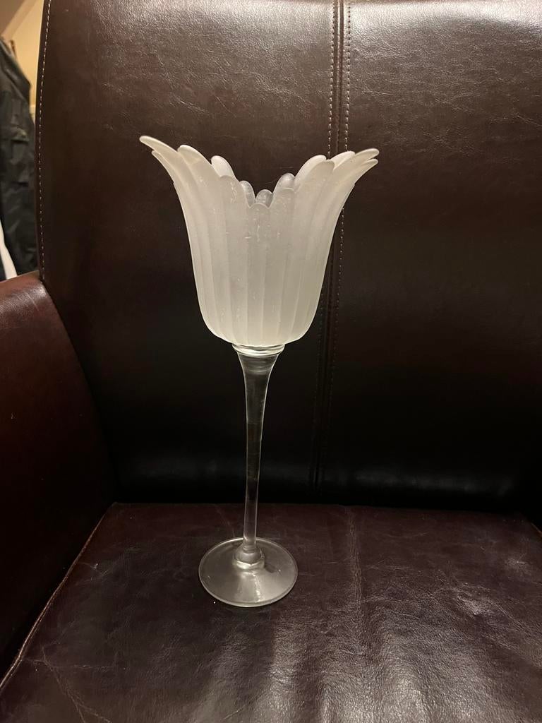 Windlicht /vaas op voet glas h30, Ophalen