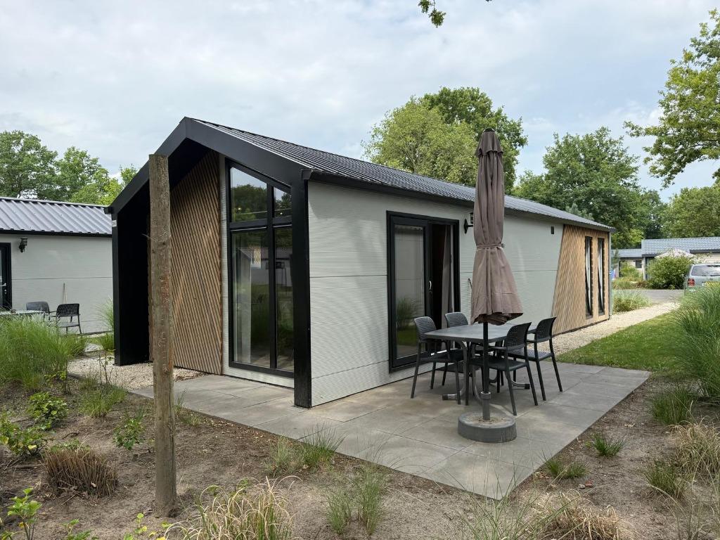 Chalet te koop EuroParcs Kaatsheuvel stacaravan rendement, Tot en met 4