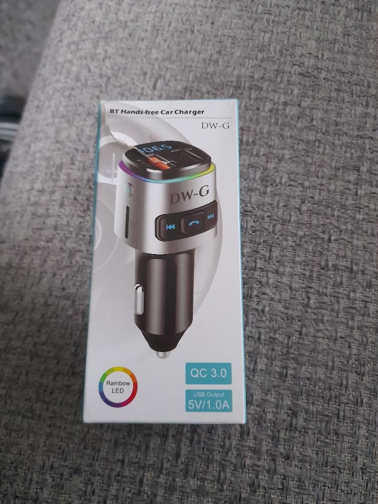 fm transmitter, Auto diversen, Carkits, Ophalen of Verzenden, Zo goed als nieuw