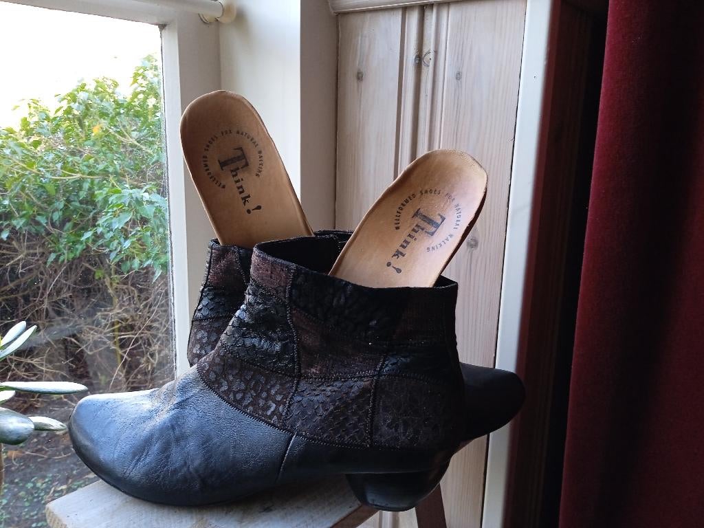 Think ! schoenen ~ laarsjes hak THINK ! ~ maat 40 1/2 zwart, Kleding | Dames, Schoenen, Zwart, Think!, Lage of Enkellaarzen, Ophalen of Verzenden