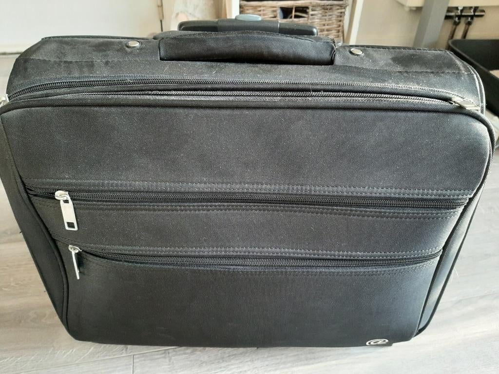 Zwarte 2-wielige pilotenkoffer met vakken, Sieraden, Tassen en Uiterlijk, Koffers, Gebruikt, Overige materialen, Minder dan 50 cm