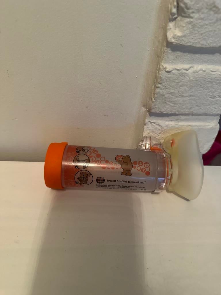 AeroChamber Plus Flow-Vu voorzetkamer met masker kind astma, Ophalen of Verzenden, Zo goed als nieuw