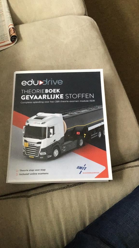 ADR boek gevaarlijke stoffen., Onbekend, Niet van toepassing, Ophalen of Verzenden, Zo goed als nieuw