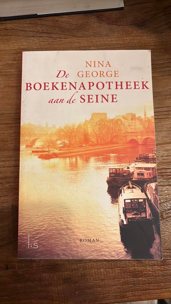 Nina George - De Boekenapotheek aan de Seine, Ophalen of Verzenden, Zo goed als nieuw, Nina George