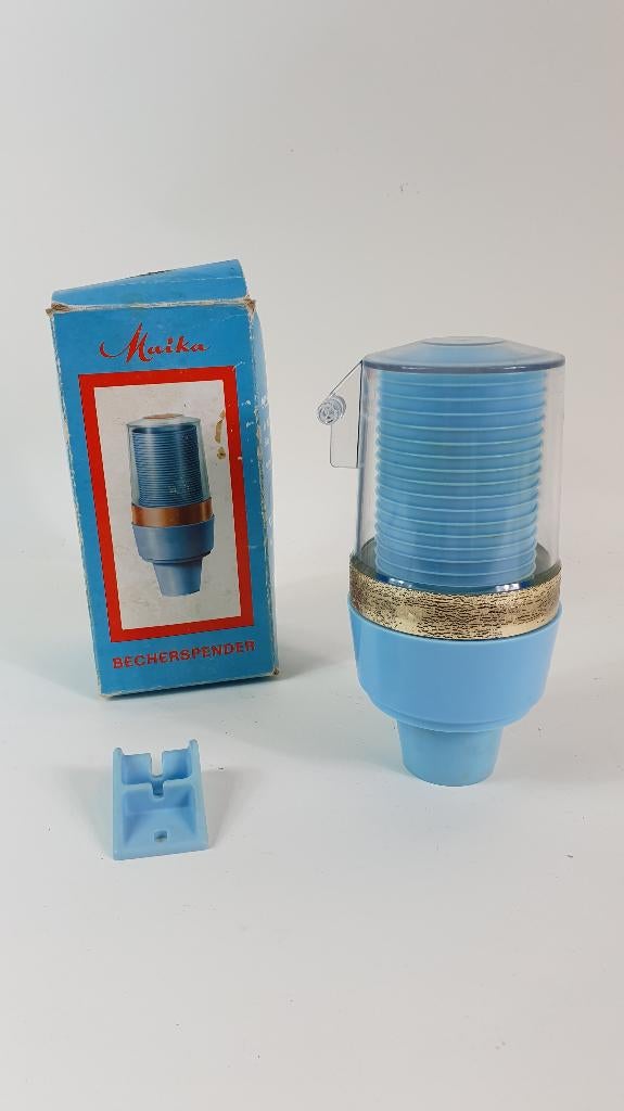 Vintage Maika kunststof bekerhouder, met bekers. 4C8, Verzamelen, Retro, Ophalen of Verzenden, Overige typen