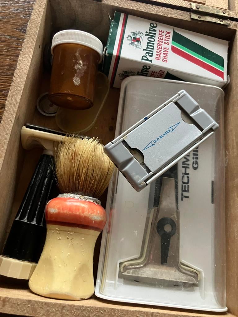 Vintage scheerdoos, helemaal compleet, Ophalen