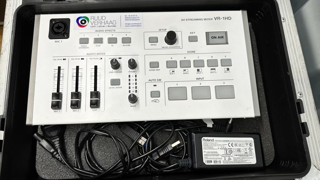 Roland VR-1HD Streaming Mixer - Zo Goed Als Nieuw!, Verzenden, Zo goed als nieuw, Video