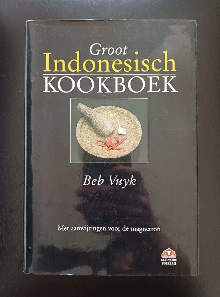 Beb Vuyk - Groot Indonesisch kookboek, Boeken, Ophalen of Verzenden, Zo goed als nieuw