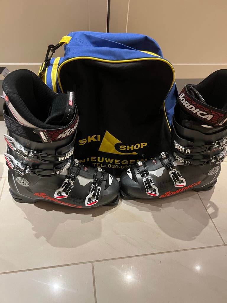 Nordica Speed Machine 110 skischoenen, 160 tot 180 cm, Schoenen, Ophalen of Verzenden, Zo goed als nieuw