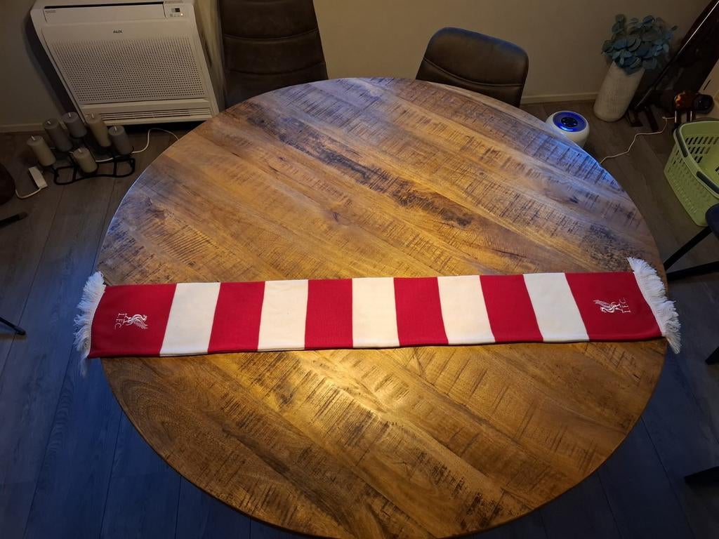 Liverpool FC Sjaal - Rood/Wit, Liverpool Football Club, Ophalen of Verzenden, Zo goed als nieuw, Customerrelations@liverpoolfc.com